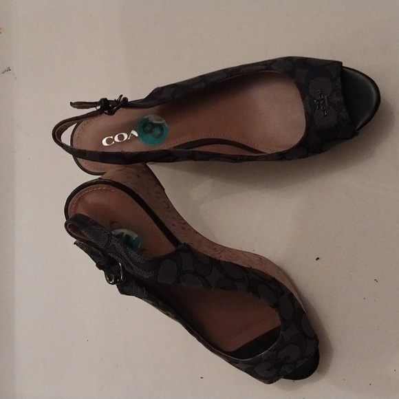 Coach Women's Sz 8B Ferry Black Sling Back Open Toe Sandal Wedge Monogram logo - Picture 2 of 7